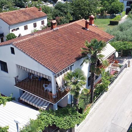 Apartment Complex Nevia Porec Esterno foto