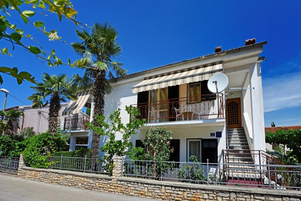 Apartment Complex Nevia Porec Esterno foto