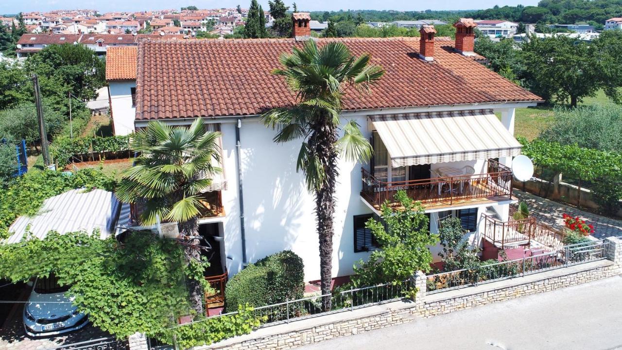 Apartment Complex Nevia Porec Esterno foto
