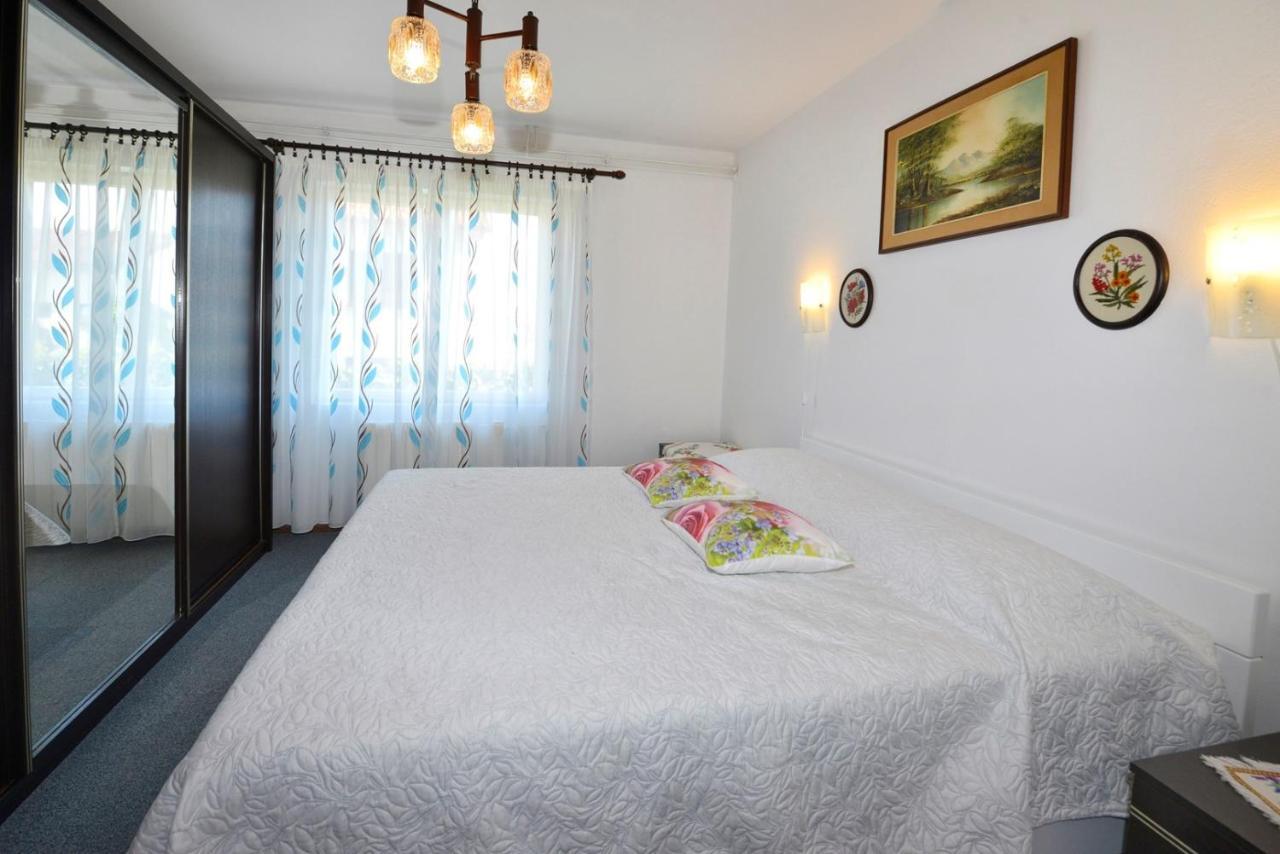 Apartment Complex Nevia Porec Esterno foto